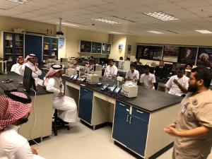 Technical College Students Visit Physics Department